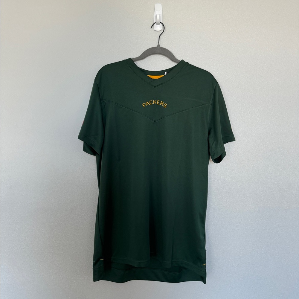 NWT Nike Dri-Fit UV Protection Green Bay Packers Coach Shirt